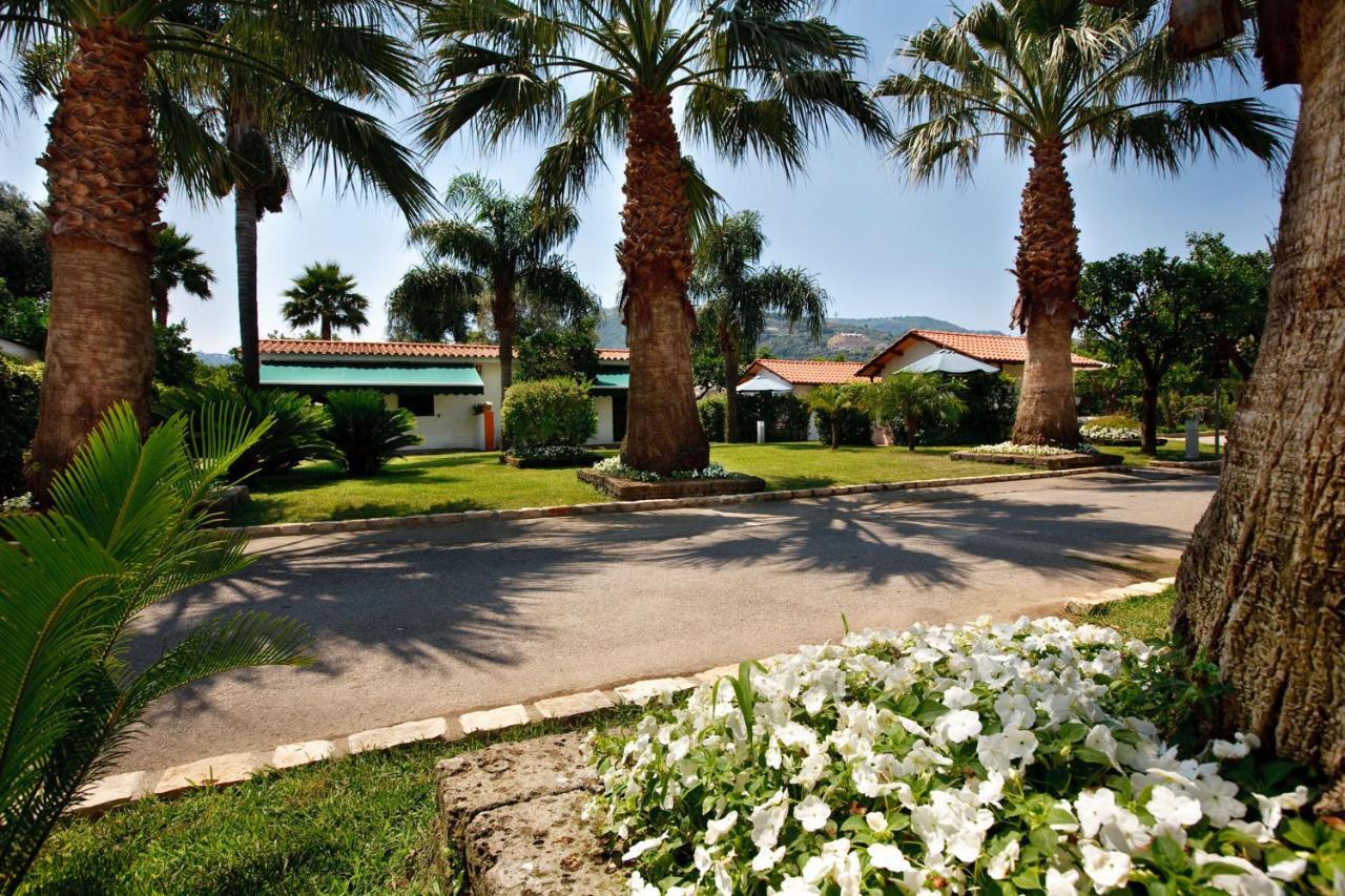 Esperidi Resort Sorrento Exteriör bild